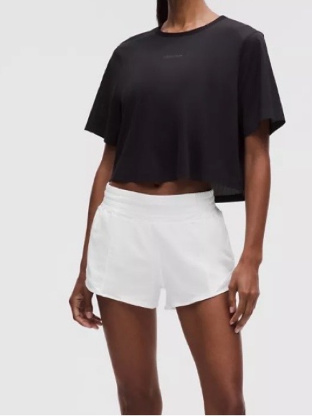 Hotty Hot High-Rise Lined Short 2.5" . Size. 4  color. White